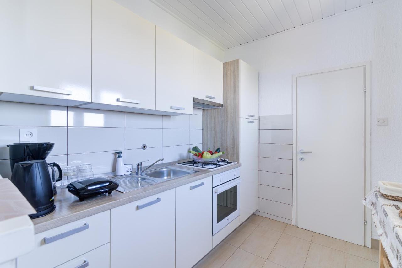 Miro Apartment Сен Екстериор снимка