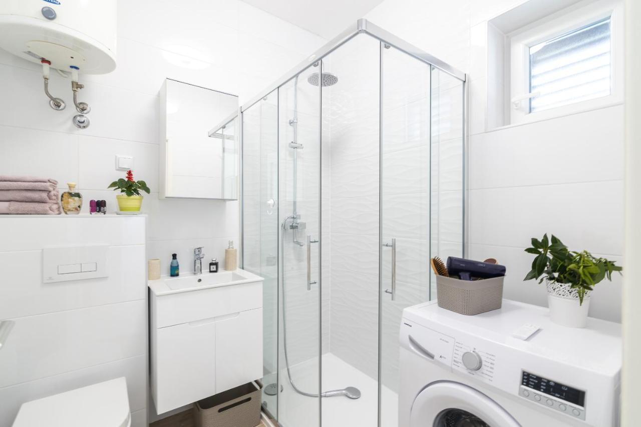 Miro Apartment Сен Екстериор снимка